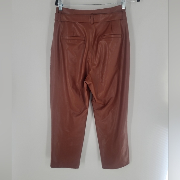 A&F Faux Leather Pant with Belt Size M - Picture 5 of 7